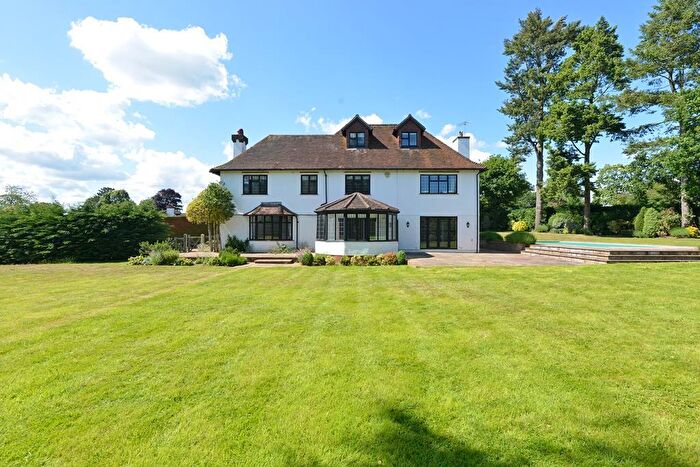 6 Bedroom House To Rent In Chinthurst Lane, Guildford, GU4