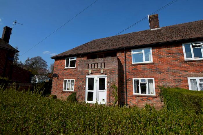 2 Bedroom Maisonette To Rent In Whitedown, Alton, GU34