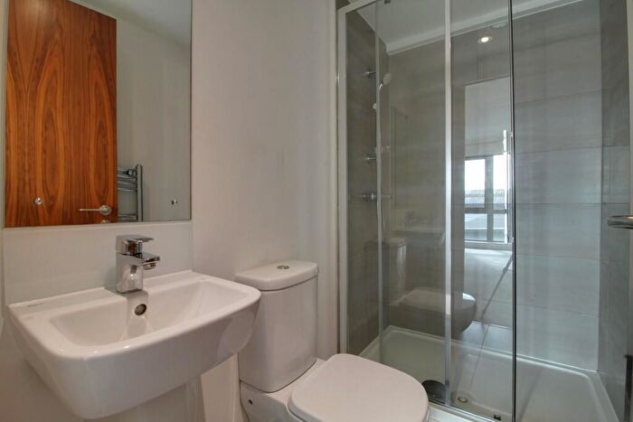 2 Bedroom Apartment To Rent In The Drapery, Fabrick Square, Lombard Street, Digbeth, B12