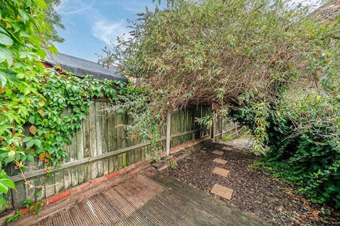 1 Bedroom Maisonette To Rent In Eastcombe Avenue, SE7