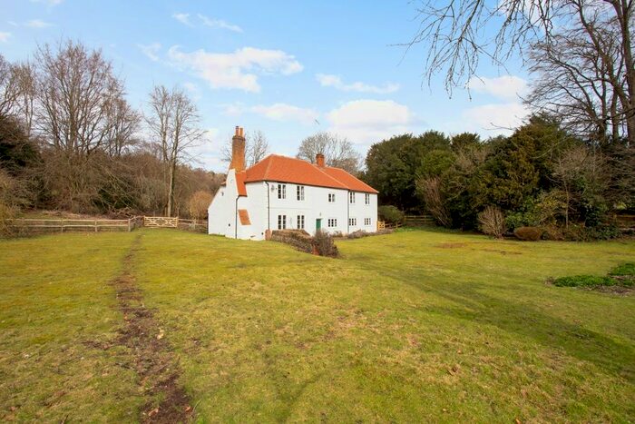 4 Bedroom Detached House To Rent In Bagden Hill, Westhumble, Dorking, RH5