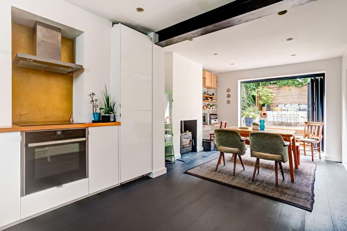 3 Bedroom Terraced House For Sale In Hendon Street, Brighton, BN2