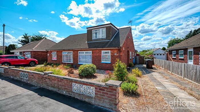 3 Bedroom Semi Detached Bungalow For Sale In Linton Crescent, Norwich, Norfolk, NR7