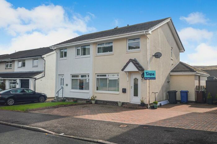 4 Bedroom Semi-Detached House For Sale In Wellyard Way, Greenock, PA16