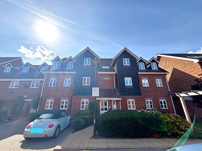 2 Bedroom Flat For Sale In Howarde Court, Stevenage, SG1