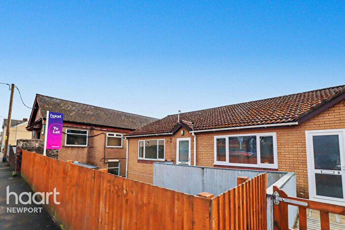 1 Bedroom Apartment To Rent In Lisburn Road, Hengoed, CF82