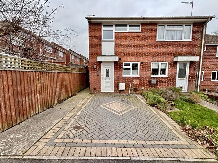 2 Bedroom End Of Terrace House For Sale In Lower Fairmead Road, Yeovil, Somerset, BA21
