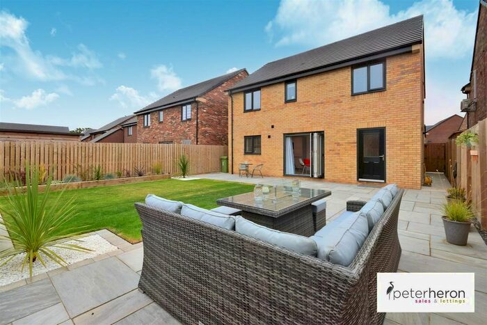 4 Bedroom Detached House For Sale In Redmill Close, South Bents, Sunderland, SR6