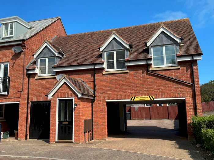 2 Bedroom Flat To Rent In Hutley Drive, Colchester, CO4