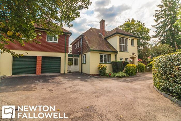 5 Bedroom Detached House For Sale In Hallcroft Road, Retford, DN22