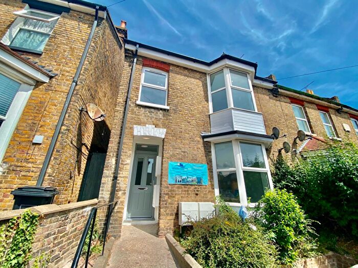 2 Bedroom Flat To Rent In Cecilia Road, Ramsgate, CT11