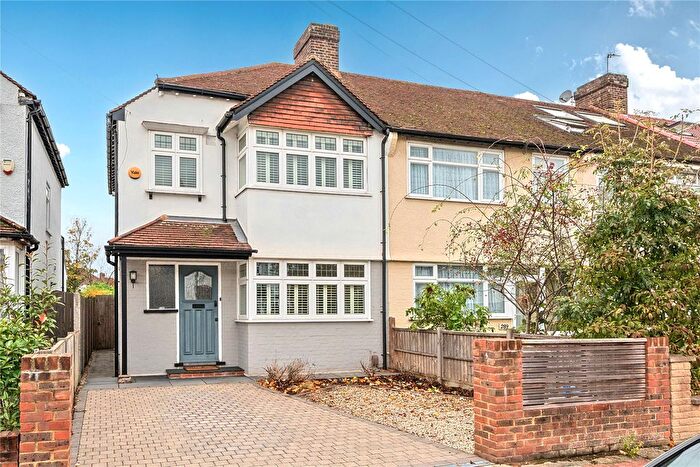 3 Bedroom End Terrace House For Sale In Clock House Road, Beckenham, BR3