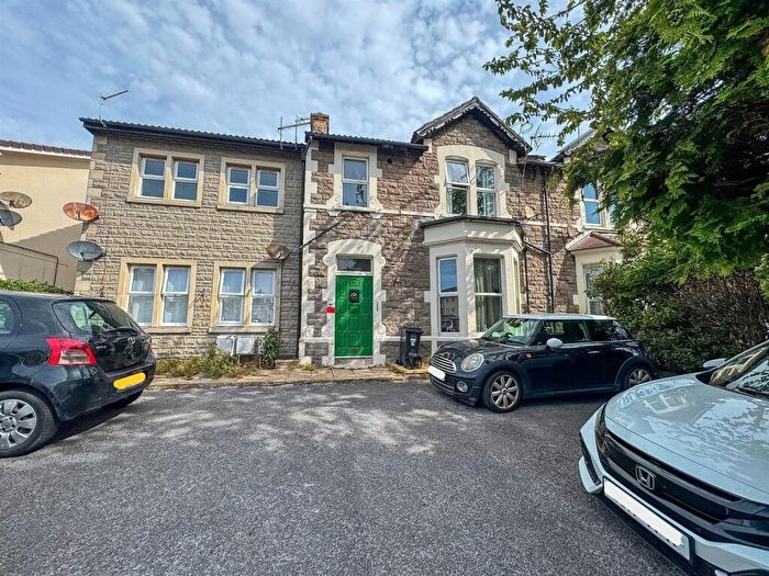 2 Bedroom Flat For Sale In Milton Road, Weston-Super-Mare, BS23
