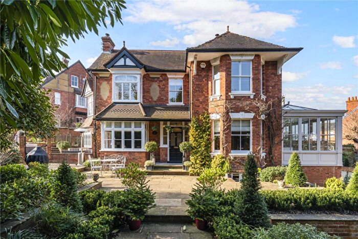 4 Bedroom Detached House For Sale In St. Andrews Road, Henley-on-Thames, Oxfordshire, RG9