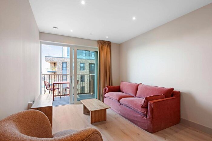 1 Bedroom Flat To Rent In The Draper, Colindale, London, NW9