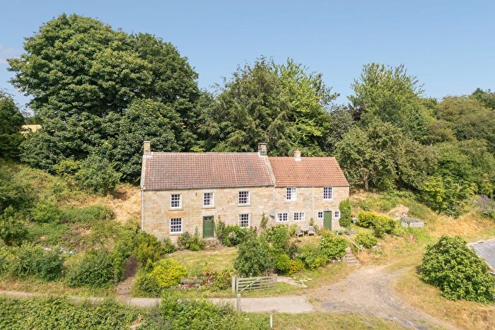 5 Bedroom Detached House For Sale In Glaisdale, Whitby, YO21