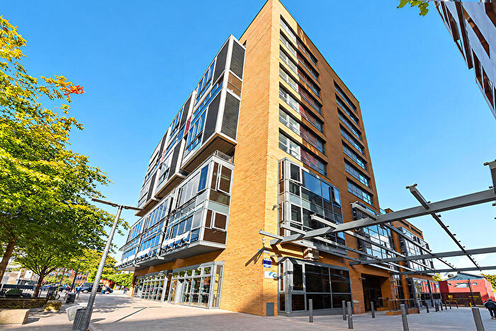2 Bedroom Apartment For Sale In Blues Street, Dalston, E8