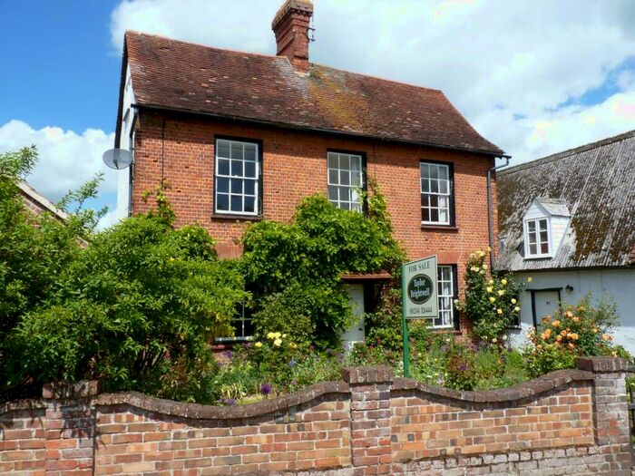 4 Bedroom House For Sale In High Street, Riseley, MK44