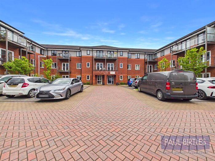 2 Bedroom Retirement Property For Sale In Adlington House, Moorside Road, Urmston, Traffird, M41