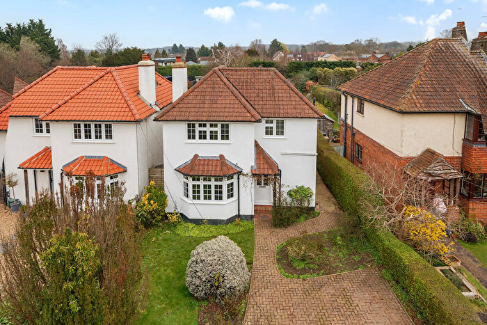 3 Bedroom Detached House For Sale In Silkmore Lane, West Horsley, KT24