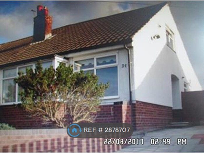 2 Bedroom Bungalow To Rent In Foxshaw Close, Prescot, L35