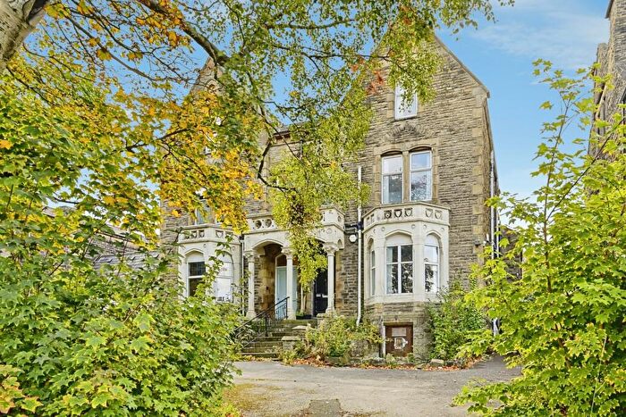 9 Bedroom Semi-Detached House For Sale In Skipton Road, Keighley, West Yorkshire, BD21