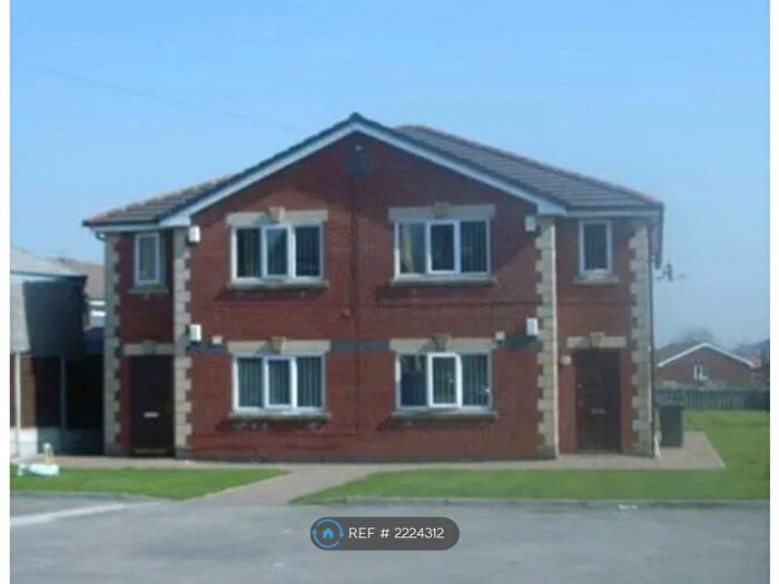 2 Bedroom Maisonette To Rent In Denning Place, Swinton, Manchester, M27