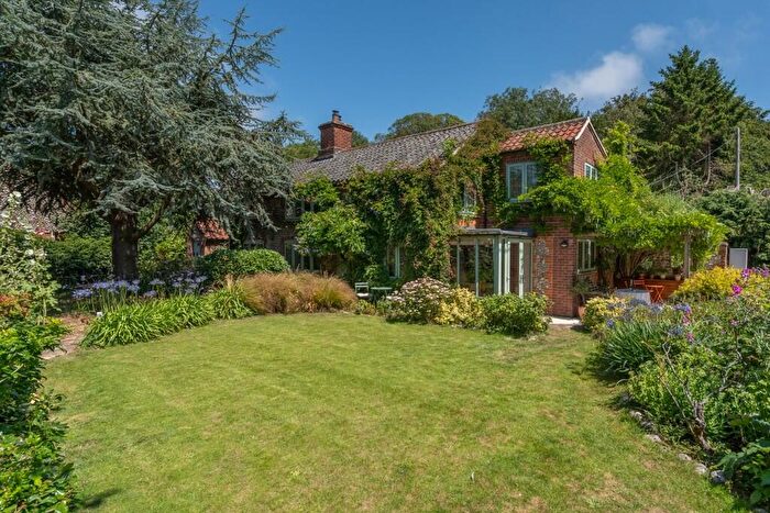 4 Bedroom Cottage For Sale In Matlaske, NR11