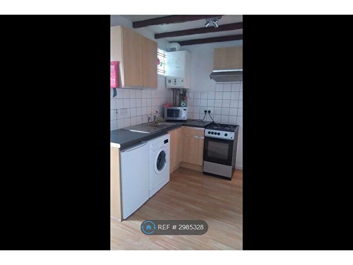 Studio To Rent In Ashgate Road, Chesterfield, S40