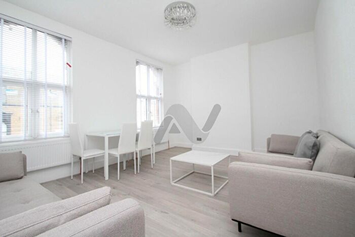 4 Bedroom Maisonette To Rent In Stroud Green Road, London, N4