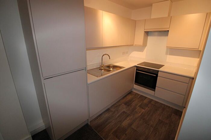 1 Bedroom Flat To Rent In Fleet Street, Staffordshire, Burton Upon Trent, DE14