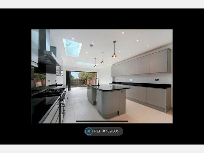 4 Bedroom End Of Terrace House To Rent In Bucharest Road, London, SW18