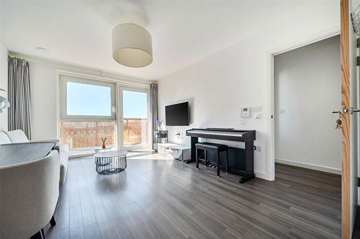 1 Bedroom Flat For Sale In Naomi Street, Greenland Place, SE8