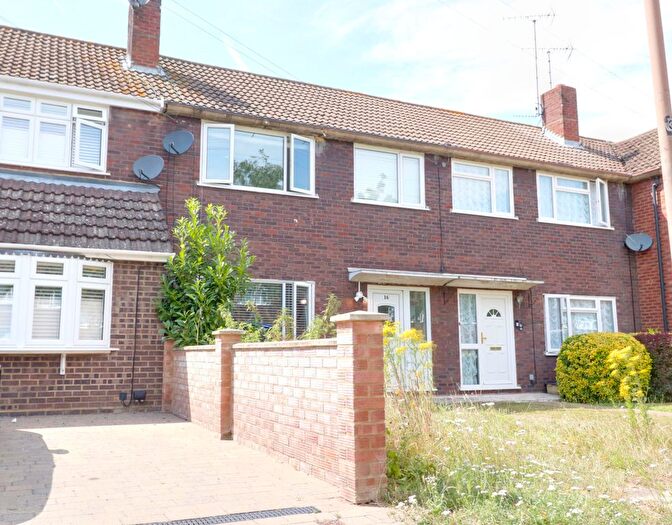 3 Bedroom Property To Rent In Storr Gardens, Brentwood, CM13