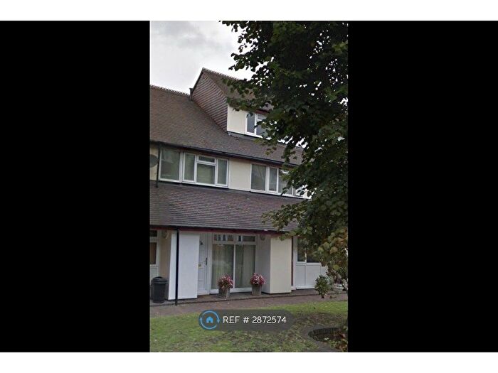 2 Bedroom Terraced House To Rent In Dunton Road, London, SE1