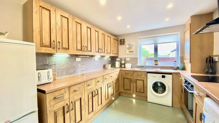 3 Bedroom Terraced House For Sale In Cotswold Place, Peterlee, SR8