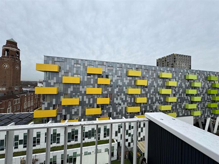 2 Bedroom Flat To Rent In Axe Street, Barking, IG11