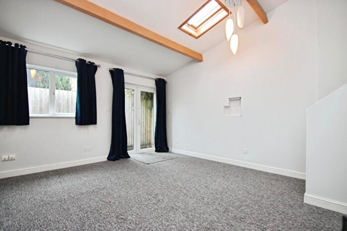 3 Bedroom Detached House To Rent In Baynton Road - Ashton, BS3