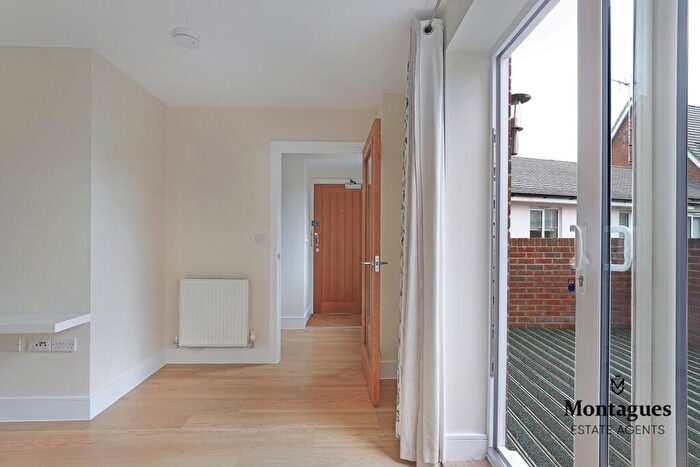 2 Bedroom Duplex To Rent In Station Approach, Theydon Bois, CM16