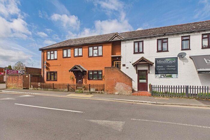 2 Bedroom Flat For Sale In Courthouse Road, Maidenhead, Berkshire, SL6