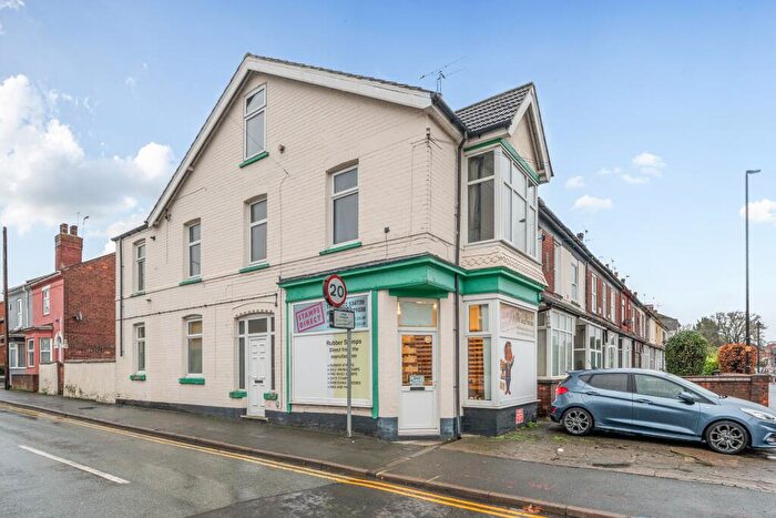 2 Bedroom Flat For Sale In Carholme Road, Lincoln, Lincoln, LN1