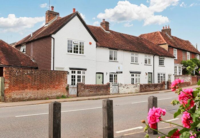 2 Bedroom End Of Terrace House For Sale In High Street, Droxford, SO32