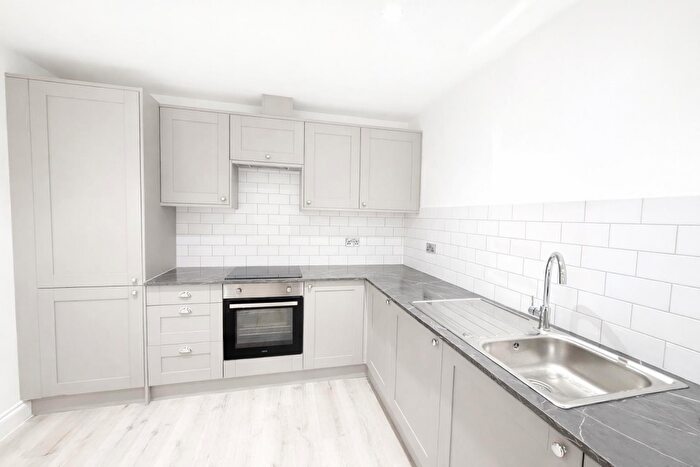 2 Bedroom Apartment To Rent In Augusta Place, Worthing, BN11