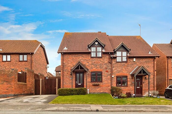 3 Bedroom Semi-Detached House For Sale In Howbeck Road, Arnold, Nottingham, Nottinghamshire, NG5