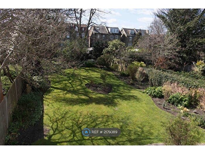 2 Bedroom Flat To Rent In Burnt Ash Hill, London, SE12