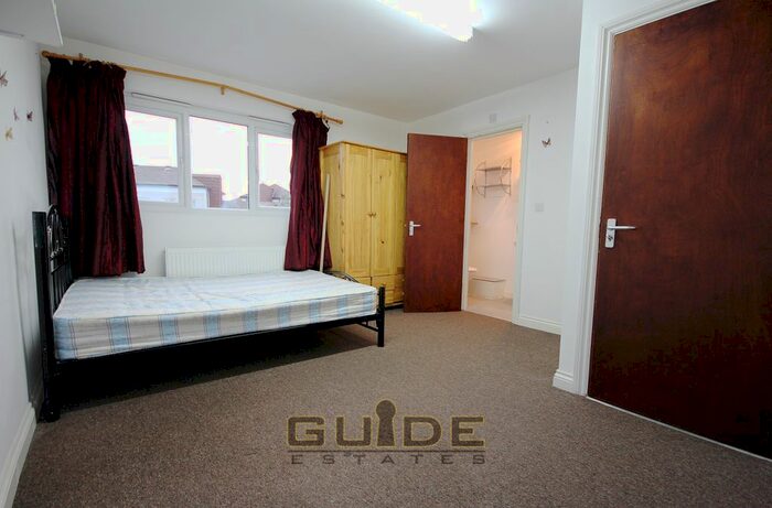 Studio To Rent In Kingsley Road, Hounslow TW3
