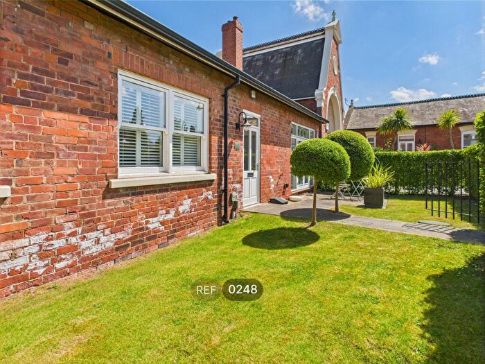 3 Bedroom Semi-Detached Bungalow To Rent In Foley Avenue, Beverley, HU17