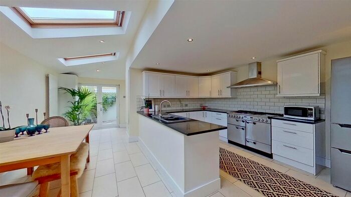 3 Bedroom End Of Terrace House To Rent In Bellew Street, London, SW17