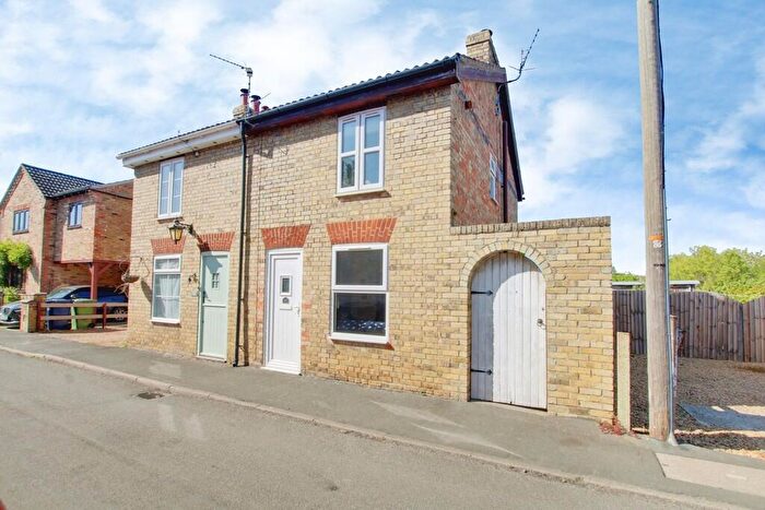 2 Bedroom Semi-Detached House For Sale In School Lane, Manea, PE15