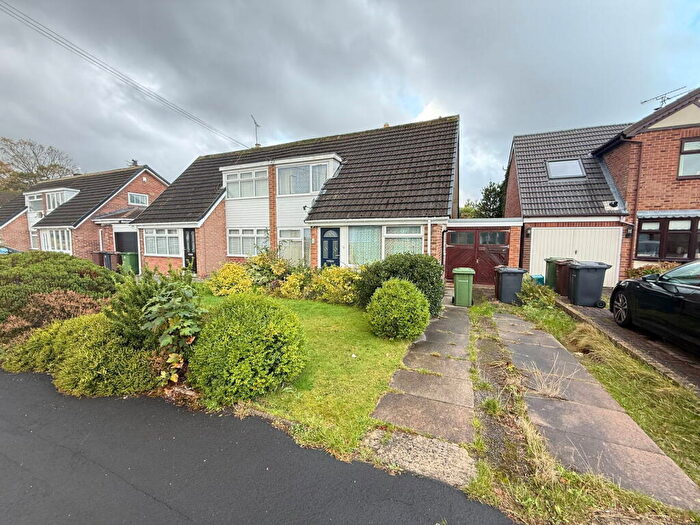 2 Bedroom Semi-Detached Bungalow For Sale In Lancaster Close, Maghull, L31